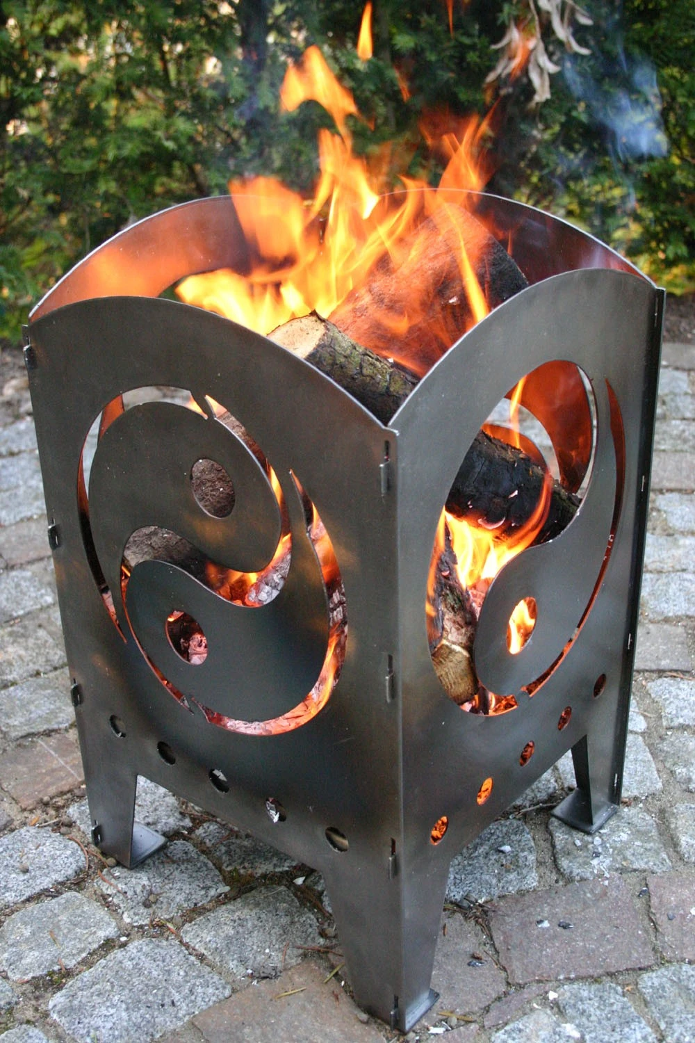 SvenskaV Feuerkorb Yin Und Yang L 2 SvenskaV Feuerkorb Yin Und Yang L – Bild 2