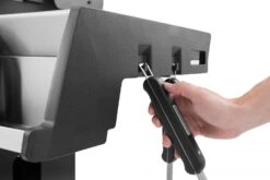 Broil King Sovereign 490 XL Gasgrill Inkl. Drehspieß 20 Broil King Sovereign 490 XL Gasgrill Inkl. Drehspieß -Angebote Grillgarten Store 13009 Broil King Sovereign Besteckhaken