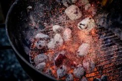 BlackSellig Beach Kokosbriketts 10 Kg 8 BlackSellig Beach Kokosbriketts 10 Kg -Angebote Grillgarten Store 17148 Black Sellig Beach Briketts Glut