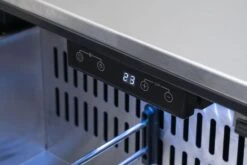 BULL Premium Outdoor Schubladen-Kühlschrank Mit LED Kontrollpanel, IPX4 Spritzwassergeschützt -Angebote Grillgarten Store 22280 BULL Schubladen Kuehlschrank LED P 6 1613487088