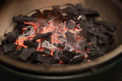 Big Green Egg Holzkohle Wildfire 9 Kg - Apfelbaum 5 Big Green Egg Holzkohle Wildfire 9 Kg - Apfelbaum -Angebote Grillgarten Store Big Green Egg Wildfire Apfelbaum Holzkohle Glutnest