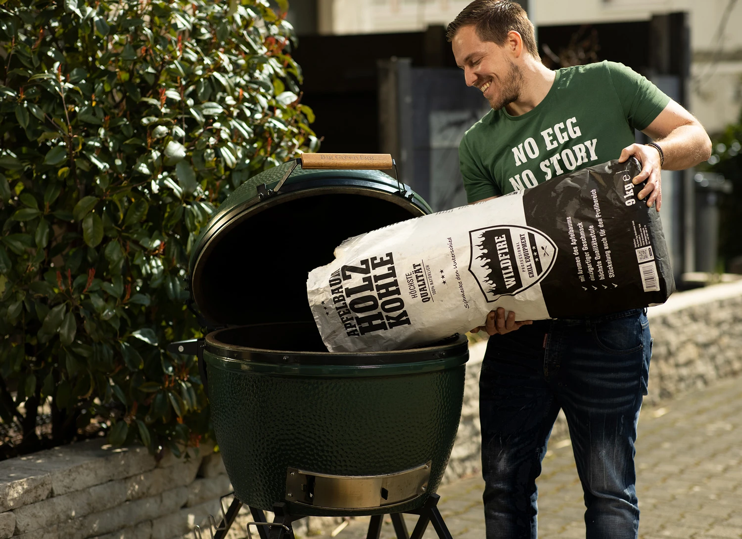 Big Green Egg Holzkohle Wildfire 9 Kg - Apfelbaum 2 Big Green Egg Holzkohle Wildfire 9 Kg - Apfelbaum – Bild 2