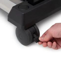 Broil King Baron 490 Black Gasgrill Inkl. Drehspieß - Modell 2023 - SMART Deal Inkl. Grillfürst Grill Control -Angebote Grillgarten Store Broil King Gasgrill 875282 BARON490 CASTER 01