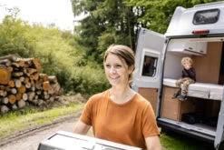 Grillfürst G201E 2-Brenner Gasgrill Portabel V2 - Campinggrill / Balkongrill - X-DEAL Inkl. Untergestell Und Tragetasche -Angebote Grillgarten Store Grillfuerst Campinggrill transportabel Wohnmobil