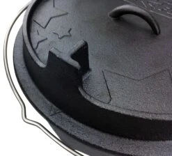 Grillfürst Dutch Oven Set BBQ Edition DO20 - X-DEAL Inkl. Tragetasche / Aufbewahrungstasche, Gusseisen Pflege, Ringreiniger, Deckelheber Und Bambus-Kochlöffel -Angebote Grillgarten Store Grillfuerst Dutch Oven T Fuss