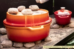 Grillfürst Emaillierter Dutch Oven Ohne Füsse DO7,5 - Rot 8 Grillfürst Emaillierter Dutch Oven Ohne Füsse DO7,5 - Rot -Angebote Grillgarten Store Grillfuerst Dutch Oven emailliert Beispiel DO7 5 orange Briketts 2