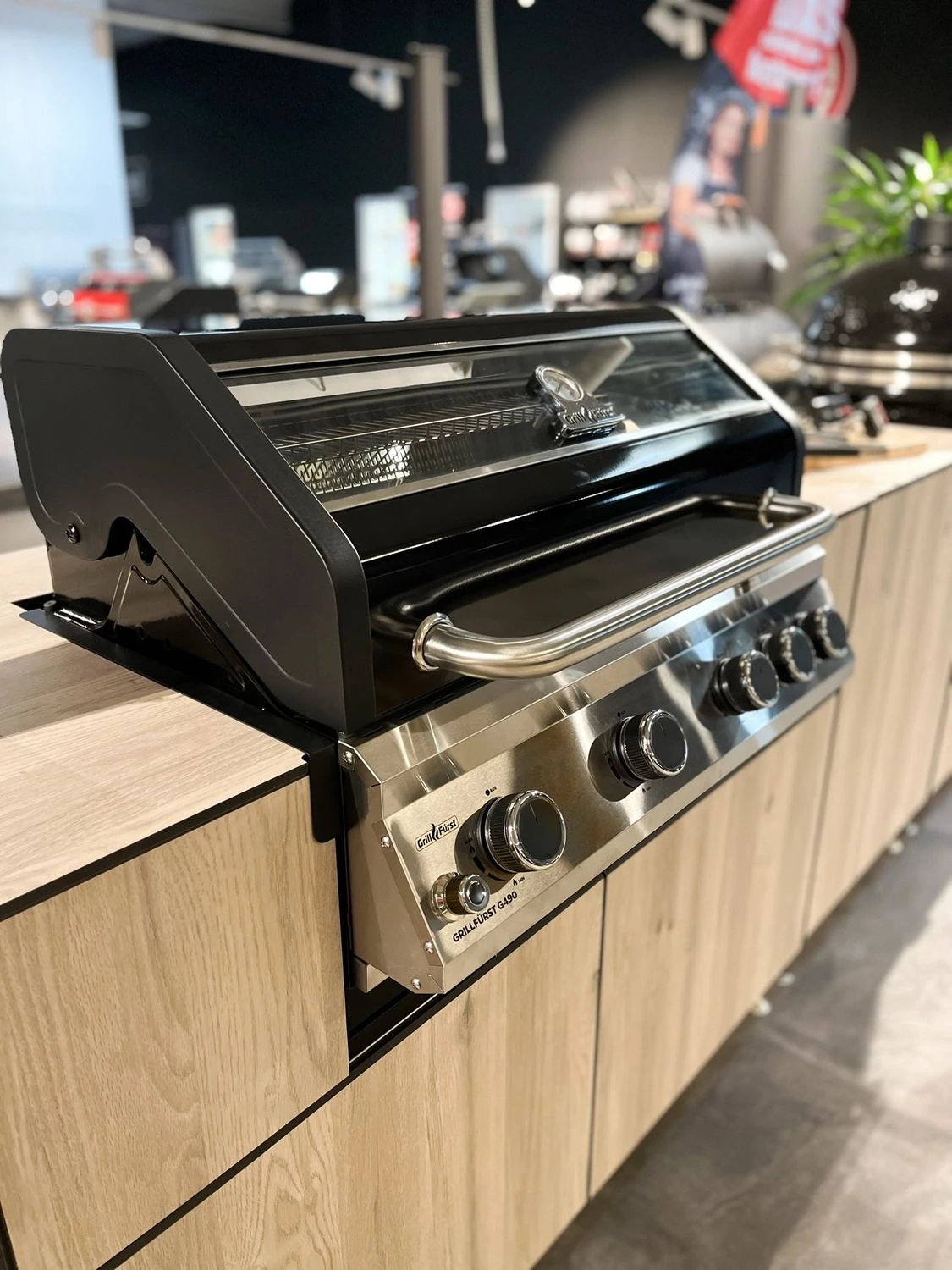 Grillfürst G490G 4-Brenner Einbaugrill - Black Edition - Mit Heckbrenner Und Gusseisen Rosten 10 Grillfürst G490G 4-Brenner Einbaugrill - Black Edition - Mit Heckbrenner Und Gusseisen Rosten – Bild 10