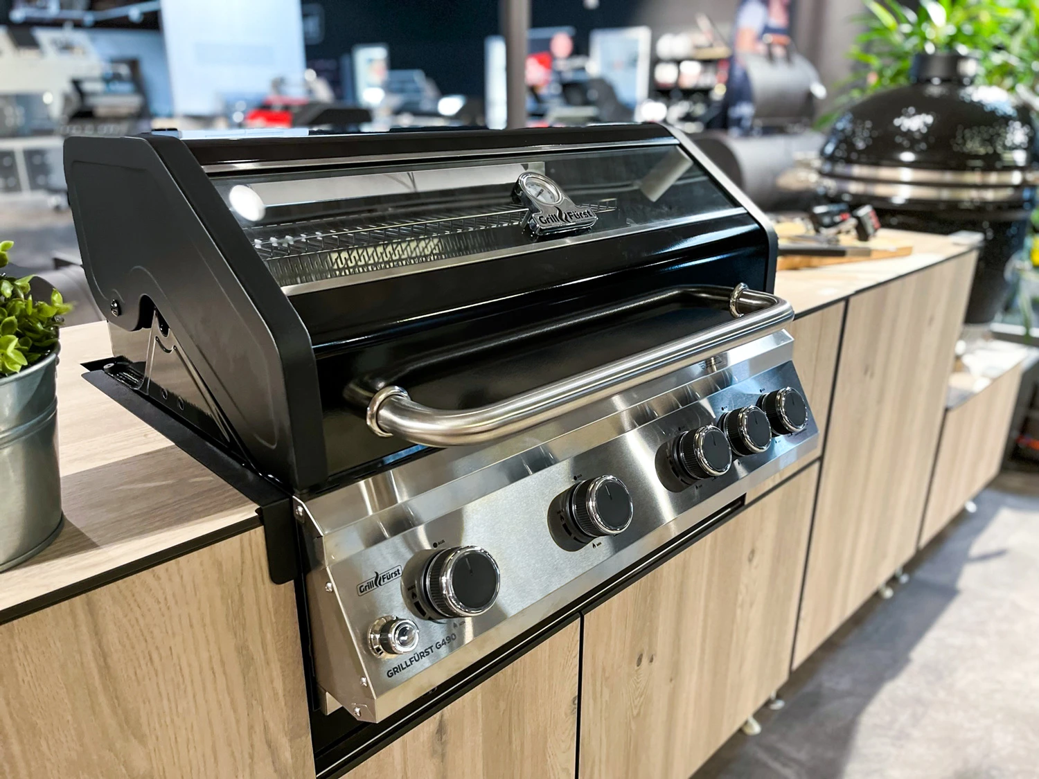 Grillfürst G490E 4-Brenner Einbaugrill - Black Edition - Mit Heckbrenner Und Edelstahl Rosten 5 Grillfürst G490E 4-Brenner Einbaugrill - Black Edition - Mit Heckbrenner Und Edelstahl Rosten – Bild 5