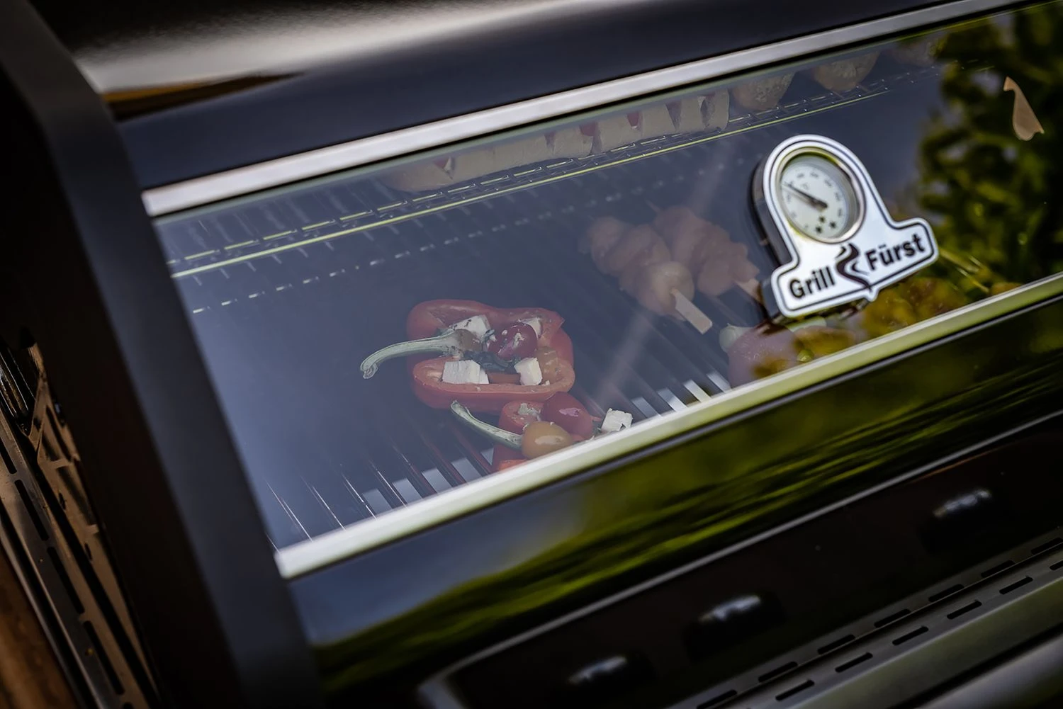 Grillfürst S330G 3-Brenner Gasgrill Mit Seitenkocher Und Gusseisen Rosten Inkl. Abdeckhaube 5 Grillfürst S330G 3-Brenner Gasgrill Mit Seitenkocher Und Gusseisen Rosten Inkl. Abdeckhaube – Bild 5