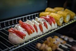 Grillfürst S330G 3-Brenner Gasgrill Mit Seitenkocher Und Gusseisen Rosten 12 Grillfürst S330G 3-Brenner Gasgrill Mit Seitenkocher Und Gusseisen Rosten -Angebote Grillgarten Store Grillfuerst Gasgrill Warmhalterost