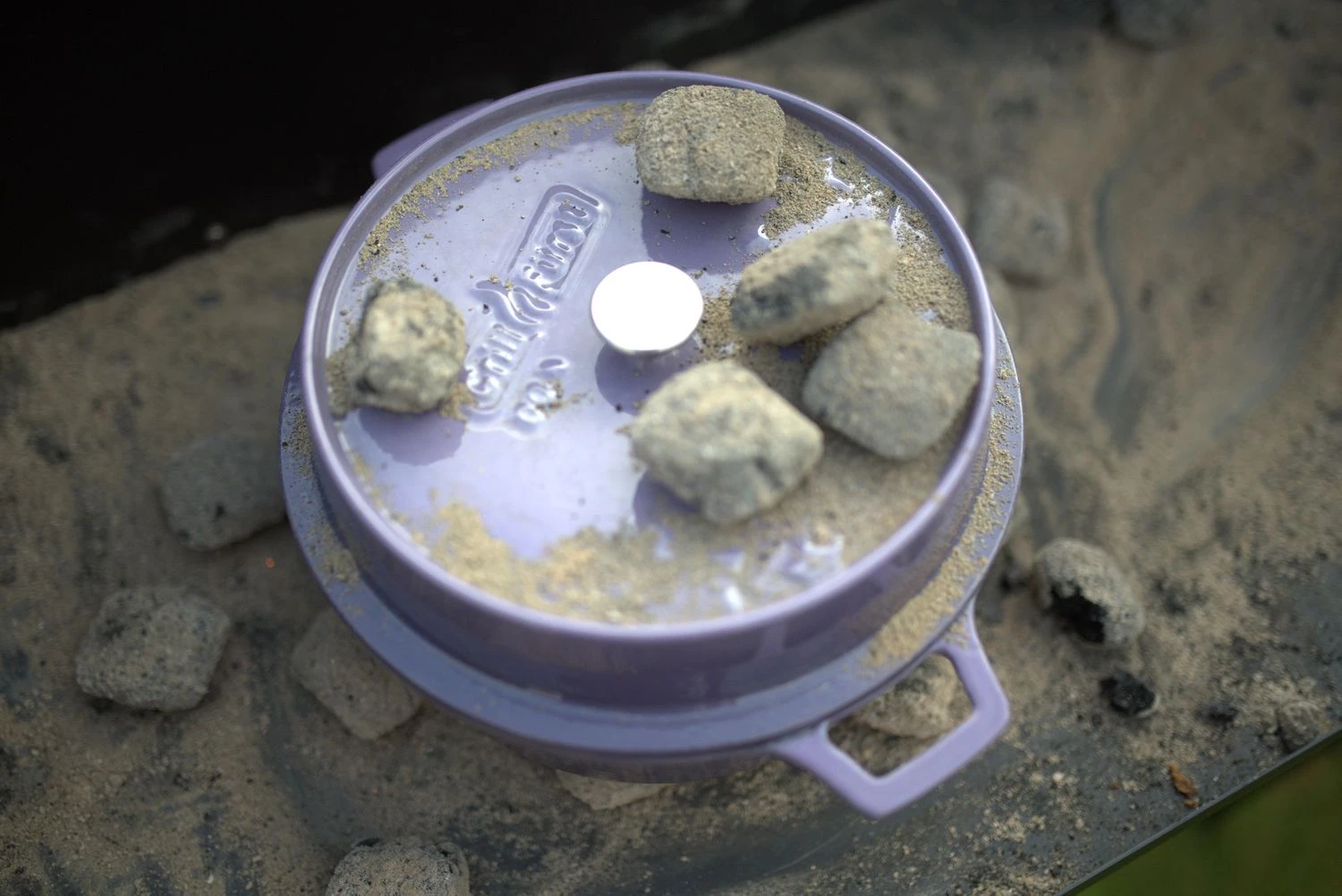 Grillfürst Emaillierter Dutch Oven Ohne Füsse DO4 - Lila 5 Grillfürst Emaillierter Dutch Oven Ohne Füsse DO4 - Lila – Bild 5