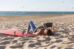 Knister Grill Small - Holzkohle Kompaktgrill 18 Knister Grill Small - Holzkohle Kompaktgrill -Angebote Grillgarten Store Knister Grill Small Strand