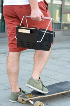 Knister Grill Original - Ausziehbarer Holzkohle Kompaktgrill -Angebote Grillgarten Store Knister Grill leichter Transport unterwegs