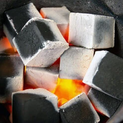 McBrikett KOKOKO CUBES 8 Kg -Angebote Grillgarten Store McBrikett Kokoko Cubes 8kg Anwendung