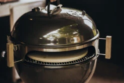 Moesta Smokin' PizzaRing - Pizza-Set (60cm) -Angebote Grillgarten Store Moesta Pizzaring Pizzaset Anwendung02