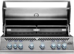 Napoleon 700-Series 44" BIG44 Edelstahl Einbaugrill Inkl. Drehspieß - Modell 2023 18 Napoleon 700-Series 44" BIG44 Edelstahl Einbaugrill Inkl. Drehspieß - Modell 2023 -Angebote Grillgarten Store Napoleon Einbaugrill BIG44 Warmhalterost hinten