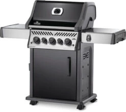 Napoleon Rogue SE 425 Gasgrill, Schwarz Mit Gussrosten - Hero Modell 2023 Inkl. Drehspieß - SMART Deal Inkl. Grillfürst Grill Control 22 Napoleon Rogue SE 425 Gasgrill, Schwarz Mit Gussrosten - Hero Modell 2023 Inkl. Drehspieß - SMART Deal Inkl. Grillfürst Grill Control -Angebote Grillgarten Store Napoleon Gasgrill RSE425 schwarz Hero 1