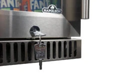 Napoleon Outdoor - Kühlschrank, 135 Liter, Linksdrehende Tür Mit Doppelverglasung Und LED Beleuchtung - Wasserdicht Nach IP24 -Angebote Grillgarten Store Napoleon Kuehlschrank abschliessbarNFR135OLGL