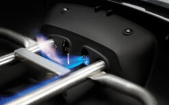 Napoleon Phantom TravelQ PRO285X Kompakt Gasgrill, Mattschwarz - Mit Klappbarem Wagen Inkl. Warmhalterost - Modell 2023 -Angebote Grillgarten Store Napoleon Phantom TravelQ PRO285X jet fire zuendung