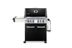 Napoleon Prestige 500 Gasgrill, Schwarz - Mit Safety Glow - X-DEAL Inkl. Grillthermometer, Schneidebrett Und Windschild Für SIZZLE ZONE 22 Napoleon Prestige 500 Gasgrill, Schwarz - Mit Safety Glow - X-DEAL Inkl. Grillthermometer, Schneidebrett Und Windschild Für SIZZLE ZONE -Angebote Grillgarten Store Napoleon Prestige 500 Gasgrill schwarz Seitenablage klappbar 1