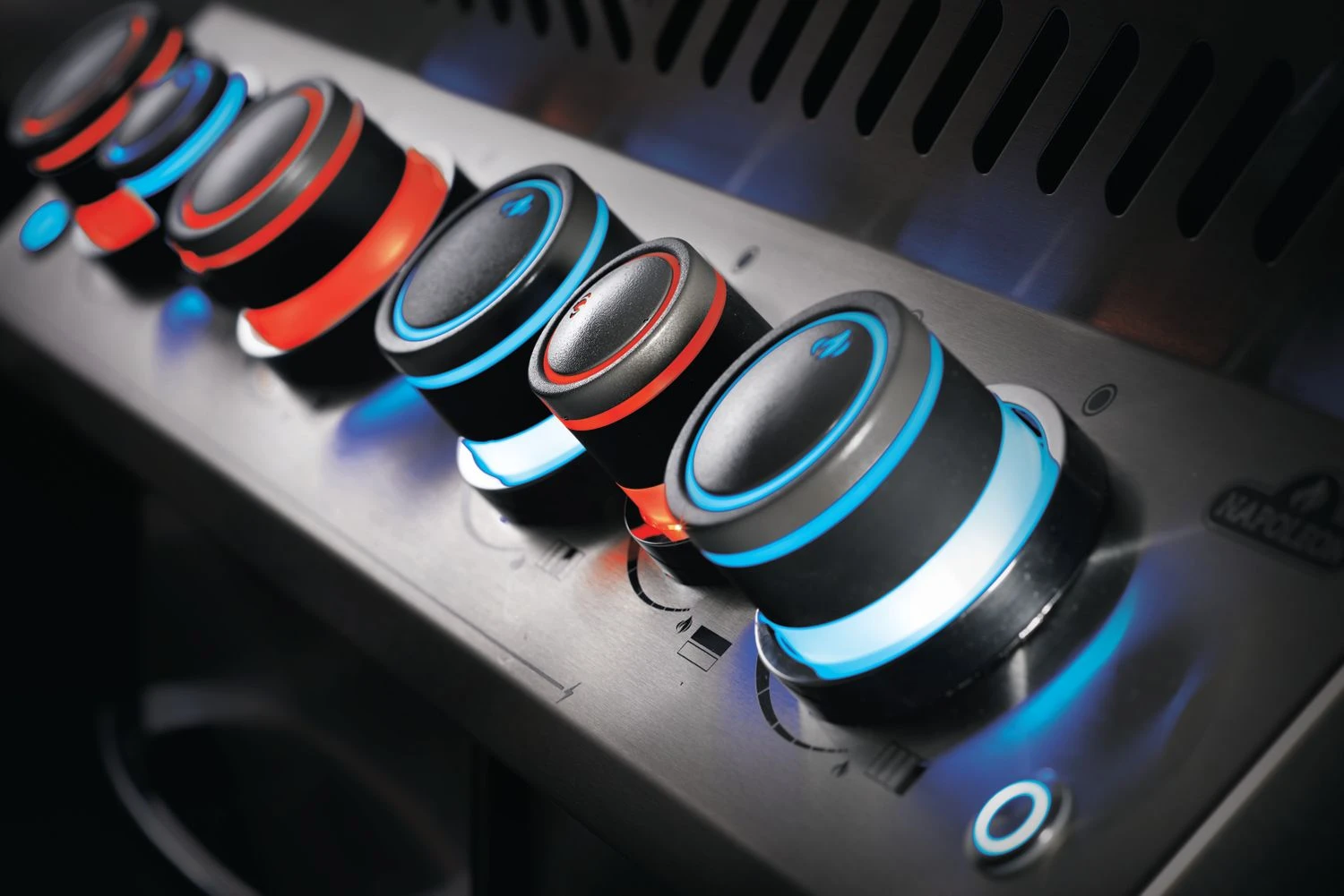 Napoleon Prestige 500 Edelstahl Gasgrill - Mit Safety Glow - X-DEAL Inkl. Grillthermometer, Schneidebrett Und Windschild Für SIZZLE ZONE 8 Napoleon Prestige 500 Edelstahl Gasgrill - Mit Safety Glow - X-DEAL Inkl. Grillthermometer, Schneidebrett Und Windschild Für SIZZLE ZONE – Bild 8