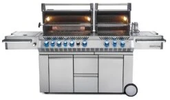 Napoleon Prestige Pro 825-3 Edelstahl Gasgrill Inkl. Drehspieß Und Bodenbeleuchtung + Gratis Napoleon TravelQ PRO285 Kompakt Gasgrill 22 Napoleon Prestige Pro 825-3 Edelstahl Gasgrill Inkl. Drehspieß Und Bodenbeleuchtung + Gratis Napoleon TravelQ PRO285 Kompakt Gasgrill -Angebote Grillgarten Store Napoleon Prestige Pro 825 Gasgrill offen