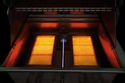 Napoleon Prestige Pro 825-3 Edelstahl Gasgrill Inkl. Drehspieß Und Bodenbeleuchtung + Gratis Napoleon TravelQ PRO285 Kompakt Gasgrill 33 Napoleon Prestige Pro 825-3 Edelstahl Gasgrill Inkl. Drehspieß Und Bodenbeleuchtung + Gratis Napoleon TravelQ PRO285 Kompakt Gasgrill -Angebote Grillgarten Store Napoleon Prestige Pro 825 sizzle zone