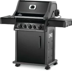 Napoleon Rogue 425 Gasgrill - All Black - Mit Seitenbrenner - Hero Modell 2023 Mit Heckbrenner Inkl. Drehspieß Und Abdeckhaube 21 Napoleon Rogue 425 Gasgrill - All Black - Mit Seitenbrenner - Hero Modell 2023 Mit Heckbrenner Inkl. Drehspieß Und Abdeckhaube -Angebote Grillgarten Store Napoleon Rogue 425 Gasgrill Hero seitlich