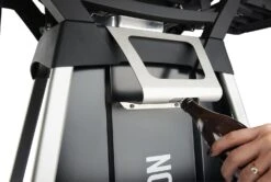 Napoleon TravelQ PRO285 Kompakt Gasgrill Schwarz Mit Untergestell - Modell 2023 -Angebote Grillgarten Store Napoleon TravelQ Pro285 Untergestell Flaschenoeffner