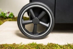 Outdoorchef Gas Kugelgrill Arosa 570 G Evo Black Style - Inkl. Blazing-/Cooking Zone Kit Plus -Angebote Grillgarten Store Outdoorchef Arosa Gas Kugelgrill 570G EVO Black Style Laufraeder