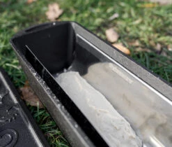 Petromax Baguetteblech Für Kastenformen K4 Und K8 -Angebote Grillgarten Store Petromax Baguetteblech K4 Kastenform Anwendung01