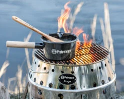 Petromax Emaille Stieltopf / 1000 Ml / Schwarz 5 Petromax Emaille Stieltopf / 1000 Ml / Schwarz -Angebote Grillgarten Store Petromax Emaille Stieltopf 1000ml schwarz Lifestyle