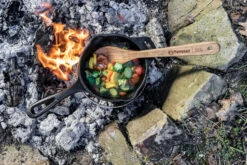 Petromax Gusseiserne Kasserolle Mit Deckel Kr1 -Angebote Grillgarten Store Petromax Kasserolle Gemuese zubereiten kr1