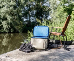 Petromax Kühltasche 22 Liter / Sandfarben -Angebote Grillgarten Store Petromax Kuehltasche 22Liter sand Lifestyle