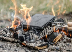 Petromax Waffeleisen Kurz 7 Petromax Waffeleisen Kurz -Angebote Grillgarten Store Petromax Waffeleisen kurz Anwendung02