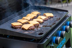 Pit Boss Plancha Grill Ultimate Plancha 4-Brenner - Mit Untergestell -Angebote Grillgarten Store Pit Boss Plancha Grill 4 Brenner Burger