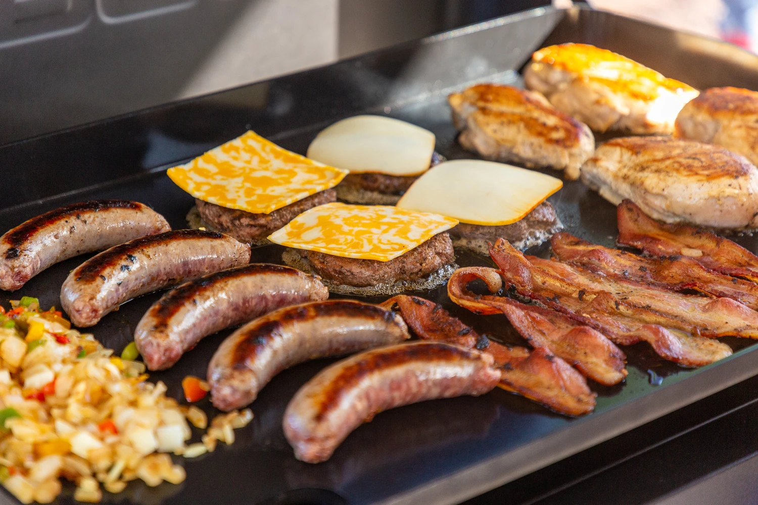 Pit Boss Plancha Grill Ultimate Plancha 3-Brenner - Mit Untergestell 12 Pit Boss Plancha Grill Ultimate Plancha 3-Brenner - Mit Untergestell – Bild 12