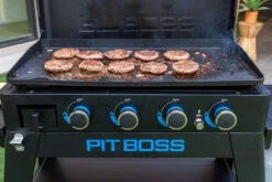 Pit Boss Plancha Grill Ultimate Plancha 4-Brenner - Mit Untergestell -Angebote Grillgarten Store Pit Boss Planchagrill Ultimate 4 Brenner Burger Grillen