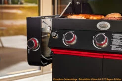 Rösle Videro G2-S VARIO+ Schwarz Gasgrill - FC Bayern Edition 30 Rösle Videro G2-S VARIO+ Schwarz Gasgrill - FC Bayern Edition -Angebote Grillgarten Store Roesle FC Bayern Grill Videro G2 S klappbare Seitenablage