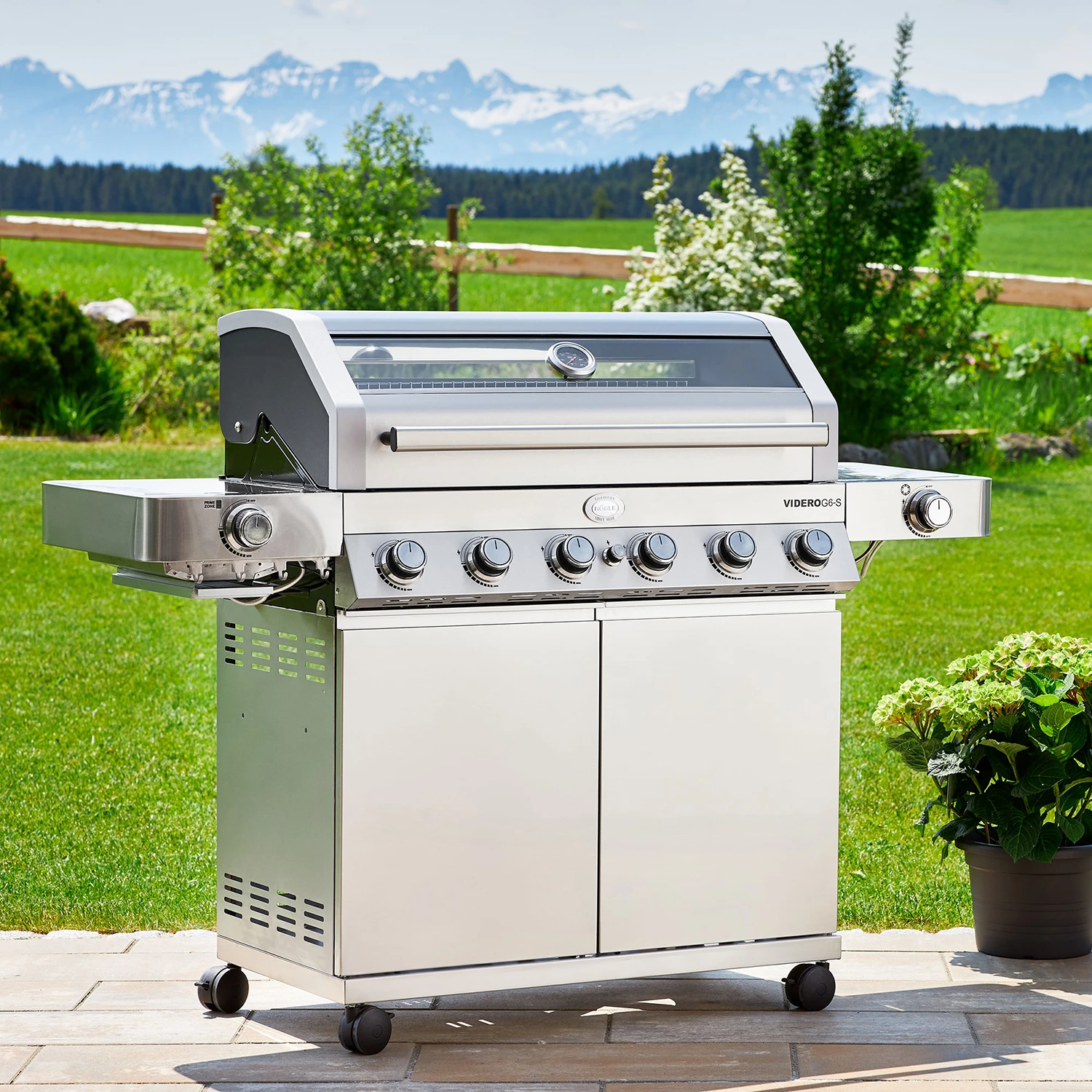 Rösle Edelstahl Gasgrill Videro G6-S VARIO+ - Limited Edition Modell 2023 - X-DEAL Inkl. Abdeckhaube, Grillplatte Und Drehspieß 13 Rösle Edelstahl Gasgrill Videro G6-S VARIO+ - Limited Edition Modell 2023 - X-DEAL Inkl. Abdeckhaube, Grillplatte Und Drehspieß – Bild 13