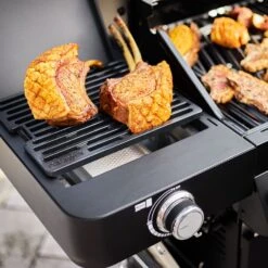 Rösle Gasgrill Videro G4-S Vario+ Nero Matt-schwarz - Modell 2023 -Angebote Grillgarten Store Roesle Videro G4 S Vario NERO Primezone Gussrost 1