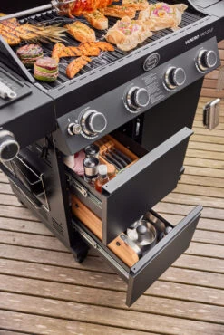 Rösle Gasgrill Videro Pro G4-S Vario+ Mattschwarz - Modell 2023 -Angebote Grillgarten Store RoesleVidero Pro G4 S Detail Unterschrank Schubladen