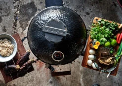 The Bastard Keramikgrill Classic Medium - Complete - Schwarz Glänzend - Modell 2023 -Angebote Grillgarten Store The Bastard Classic Medium Kamado Grill schwarz