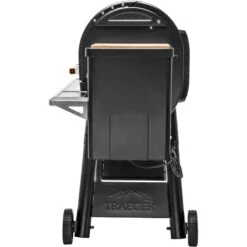 Traeger Pelletgrill Timberline - 1300 10 Traeger Pelletgrill Timberline - 1300 -Angebote Grillgarten Store Traeger Timberline seitlich pelletkammer