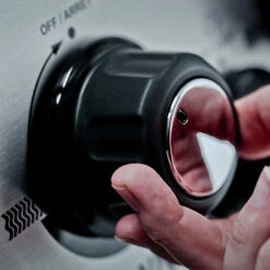 Broil King Crown 440 Gasgrill - Modell 2023 -Angebote Grillgarten Store broil king crown 440 drehregler 865262