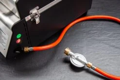 Grillfürst G201E 2-Brenner Gasgrill Portabel V2 - Campinggrill / Balkongrill - X-DEAL Inkl. Untergestell Und Tragetasche -Angebote Grillgarten Store grillfuerst g201 gasanschluss