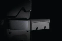 Napoleon Rogue 425 Gasgrill - All Black - Modell 2023 - Inkl. Abdeckhaube Und Grillplatte -Angebote Grillgarten Store napoleon rogue gasgrill seitenablage 5