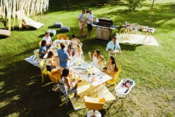 Outdoorchef Dualchef S 425 G Edelstahl Gasgrill Mit Seitenkocher + Blazing Zone Infrarotbrenner + DGS Gusseisen Grillrost 2 Stk. + DGS Gemüse Grillrost 2 Stk. -Angebote Grillgarten Store outdoorchef dualchef s 425 g garten 18 700 10 2