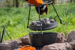 Petromax Feuertopf Deckelhalter Pro-ft Dutch Oven Zubehör -Angebote Grillgarten Store petromax feuertopf deckelhalter anheben