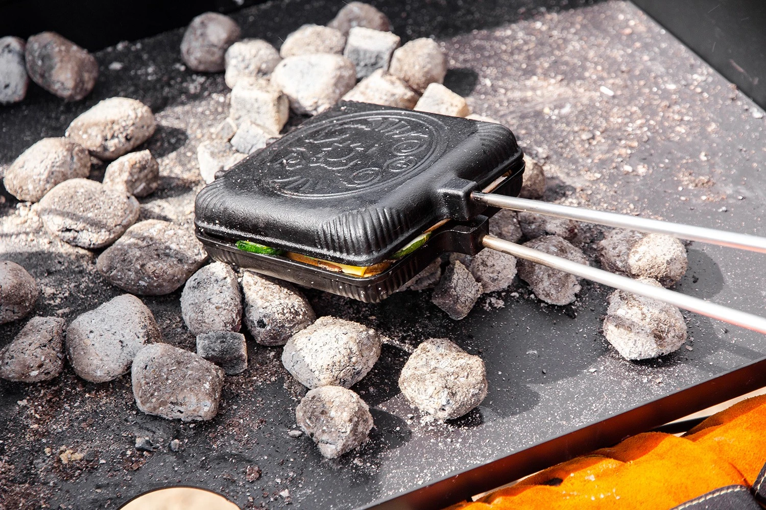 Petromax Sandwicheisen Lang 7 Petromax Sandwicheisen Lang – Bild 7